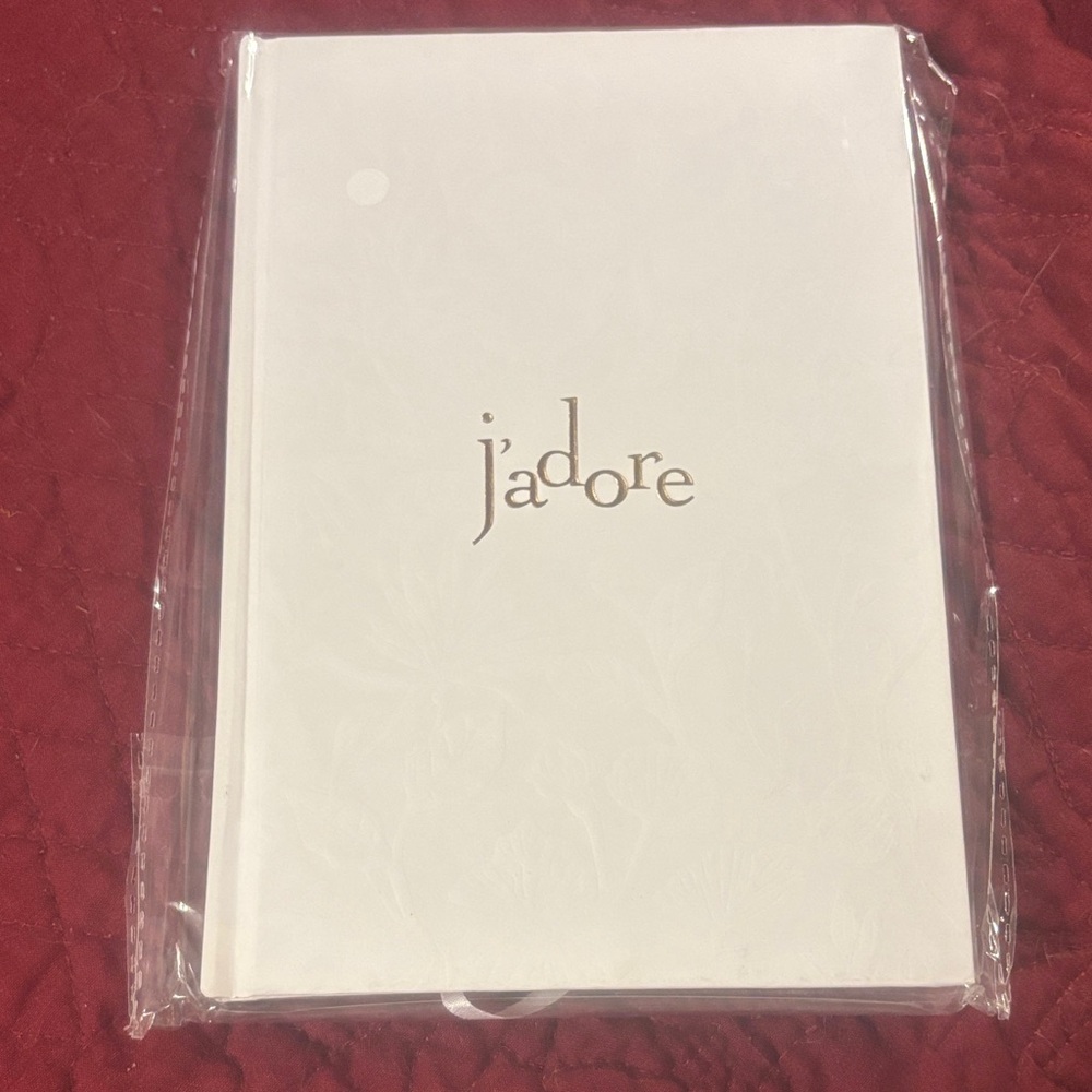 J'adore White Journal